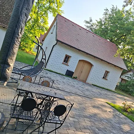 Apartamento Weinkeller Gehringer Guntersdorf